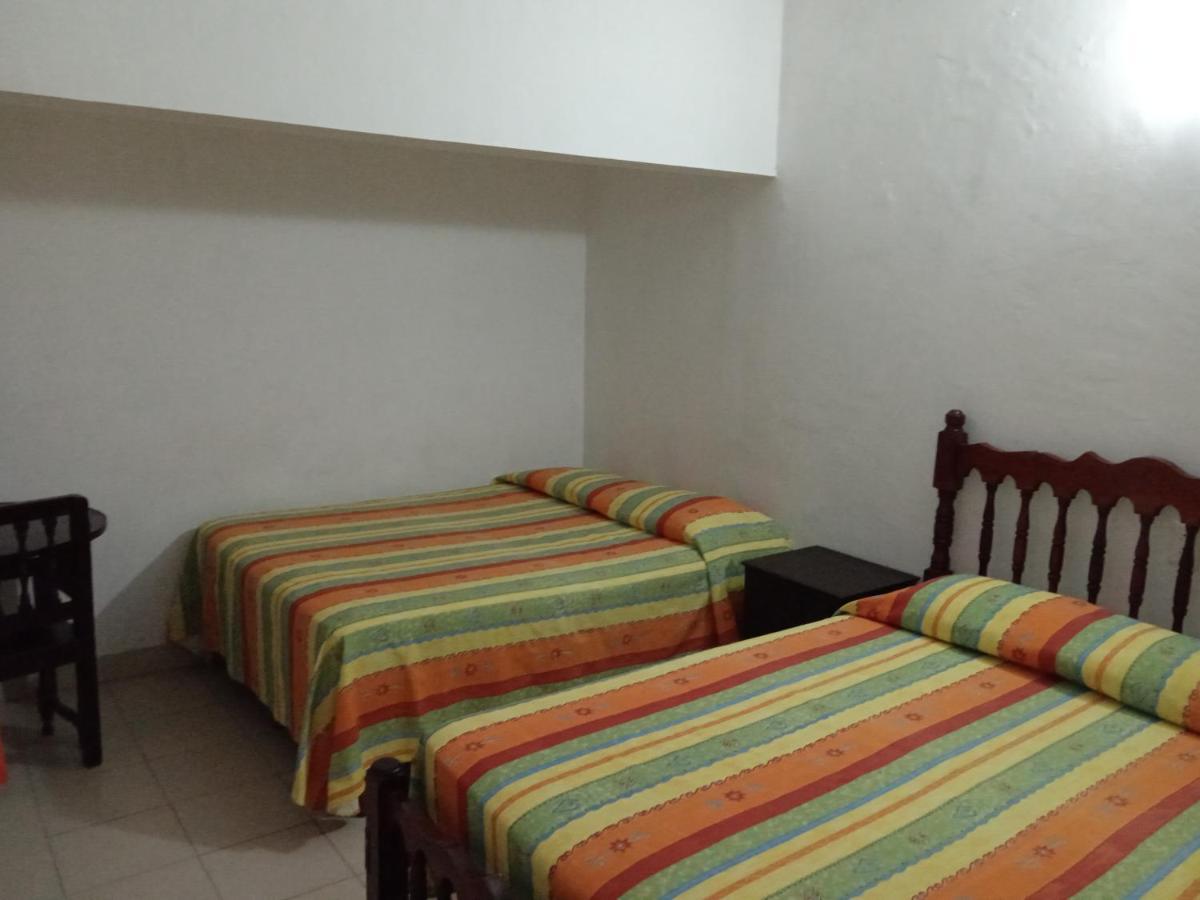 מזטלן Hotel Kiko מראה חיצוני תמונה